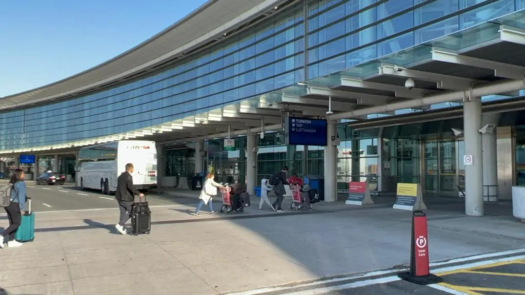 Toronto-Pearson-Airport