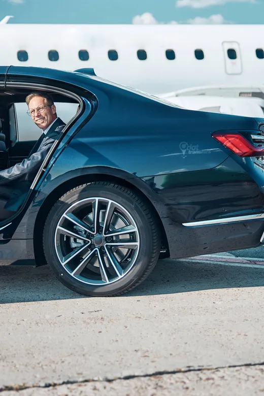 Toronto Pearson Airport Limo