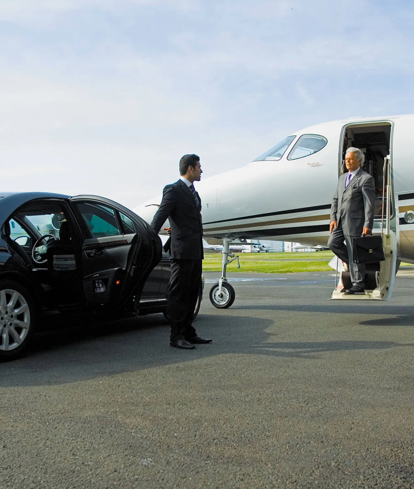 Toronto Pearson Airport Limo