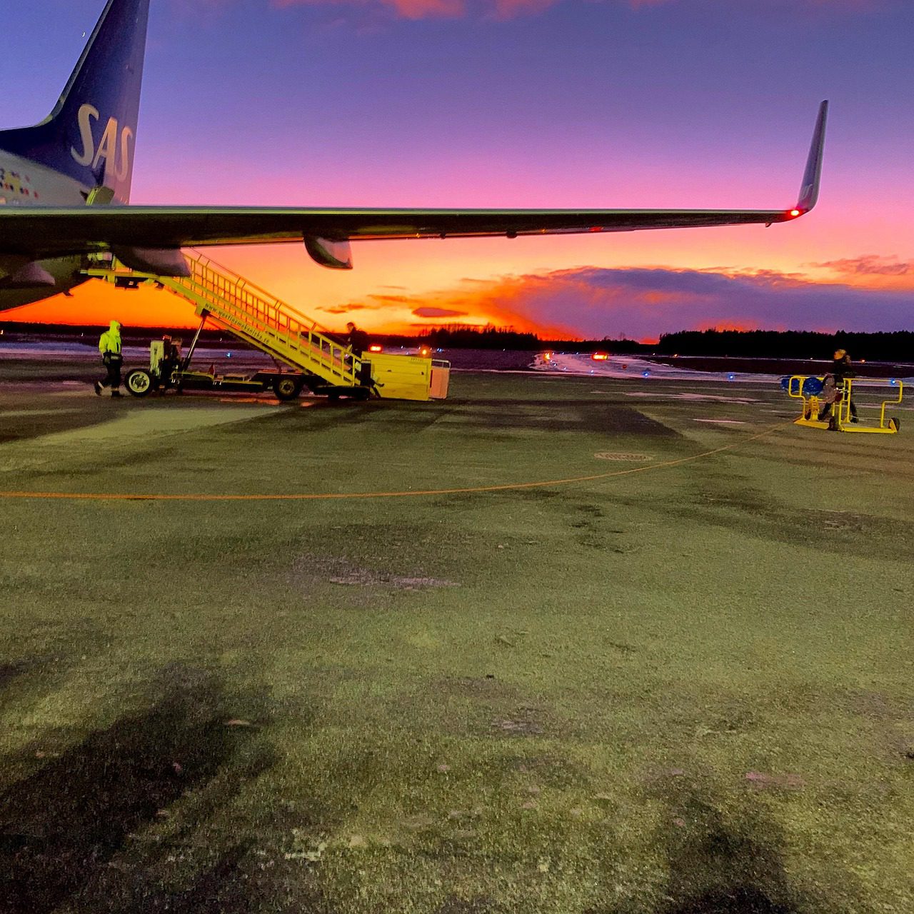 aircraft 4834308 1280