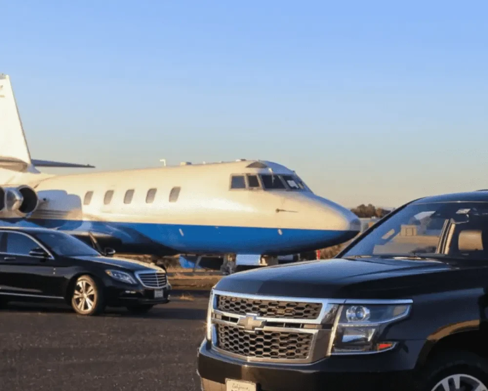 sna-airport-service-provides-car-seat-e1764079897301-rf89pqynaf9901xmhhd291bv1ah9n528zhr43v94cg